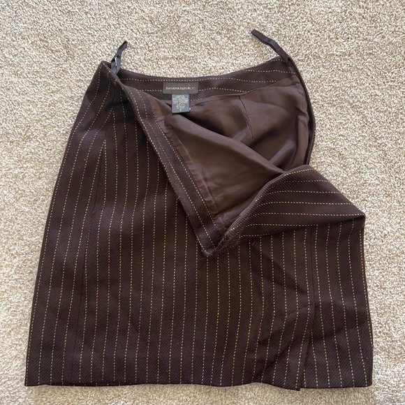 SOLDBanana Republic 100% Wool Brown Pinstripe Split Hem Mini Skirt size 2 - Picture 5 of 7